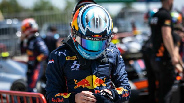 Опрос: Как Red Bull поступить с Юри Випсом после расистского скандала?